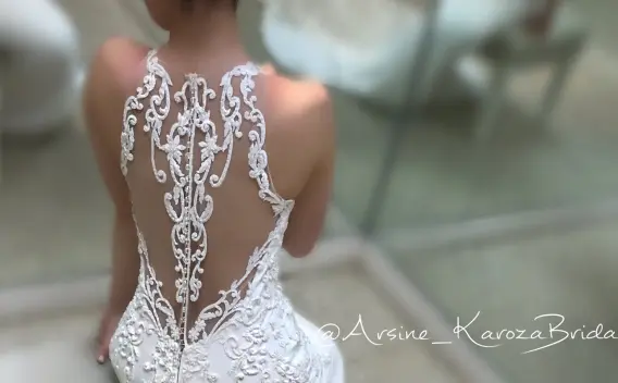Retailer Spotlight: Karoza Bridal